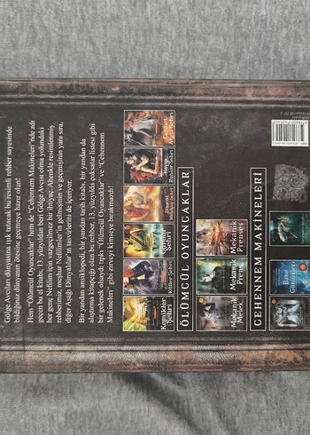 Gölgelerin Klasik Mitoloji Kitabı - Görsel 2