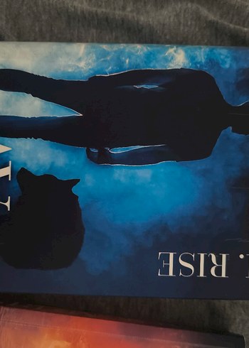 M. Rise - Gözlük ve Ay Romanları - Görsel 2