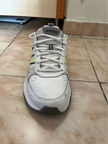 Adidas spor ayakkabı