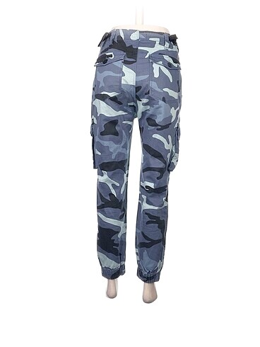 36 Beden Bershka Jean / Kot %70 İndirimli.