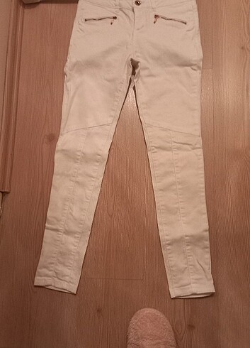 36 Beden beyaz Renk Koton pantalon