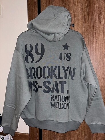 Bershka Sweatshirt