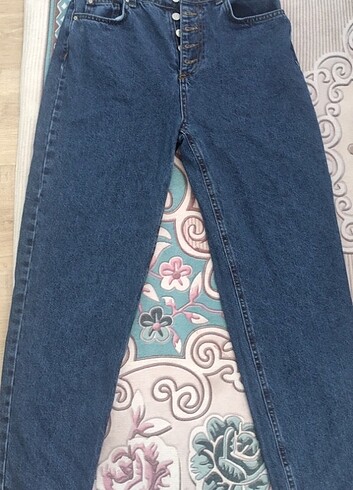 Mom Jean