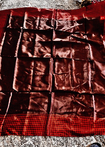 Kırmızı
Kaygan eşarplardandır - Görsel 5