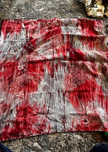 Kaygan eşarplardandır - Görsel 6