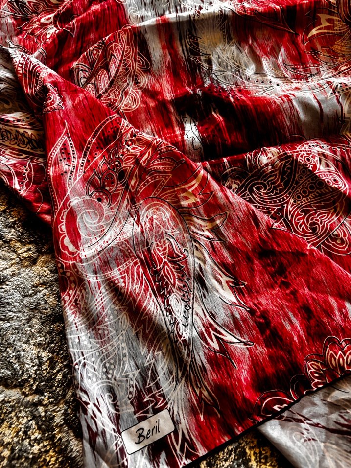 Kaygan eşarplardandır - Görsel 5