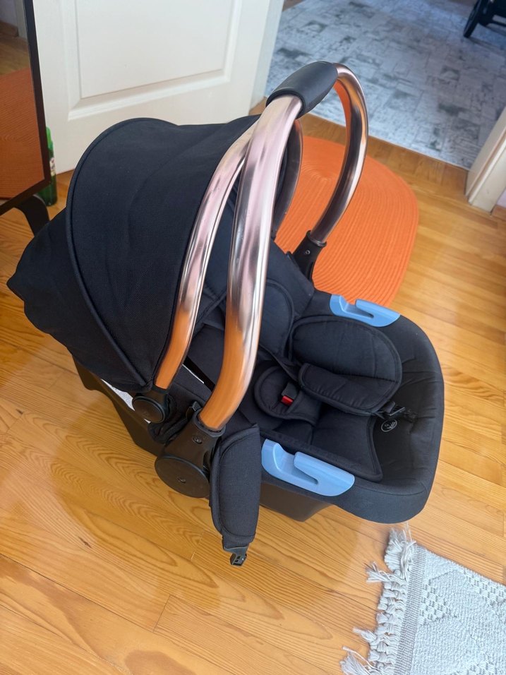 Siyah Bebek Oto Koltuğu Taşıyıcı - Görsel 2