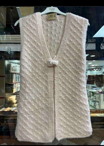 Pudra Renkli Uzun Örgü Kadın Yelek - Görsel 6