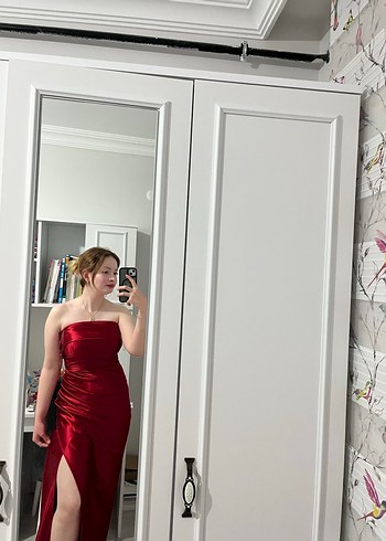 Parlak Kırmızı Straplez Midi Elbise - Görsel 8