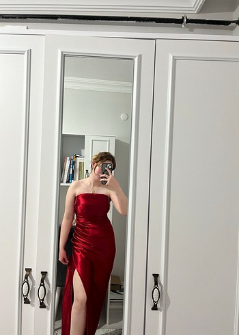 Parlak Kırmızı Straplez Midi Elbise - Görsel 7