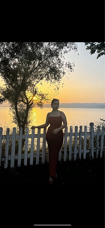 Diğer Kırmızı elbise