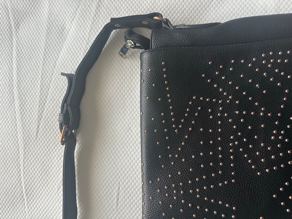 Siyah Deri İşlemeli Kadın Çanta - Görsel 4