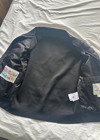 Siyah Fermuarlı Yüksek Yakalı Mont - Görsel 3