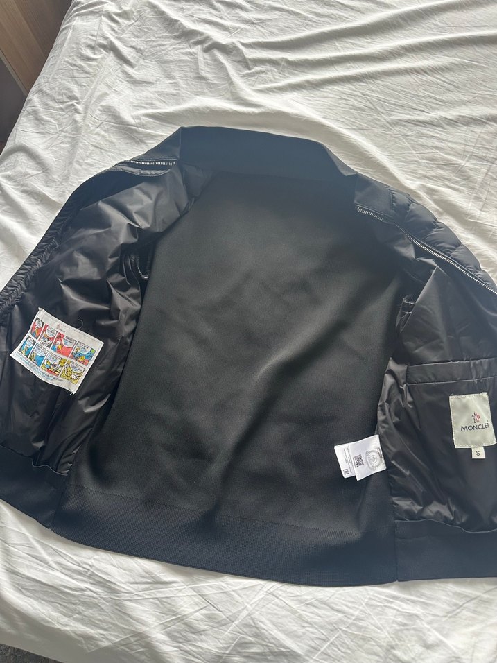 Siyah Fermuarlı Yüksek Yakalı Mont - Görsel 3