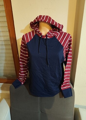 Kapşonlu sweatshirt 
