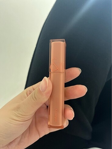 Romand liptint
