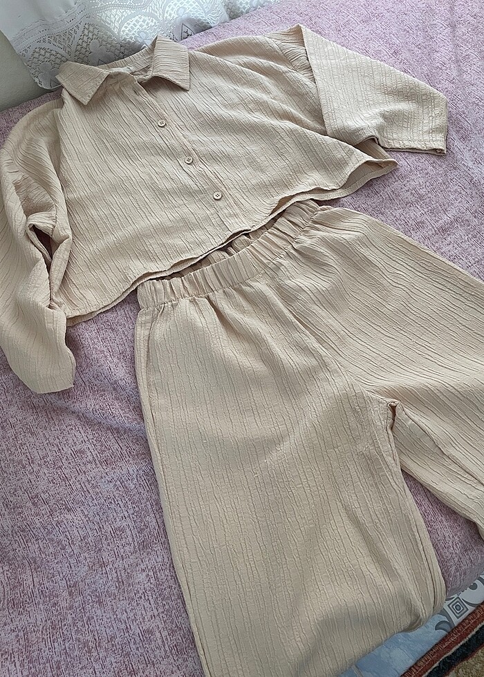 Krem ikili takım - Görsel 4