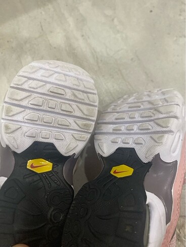 22 Beden Nike kız çocuk ayakkabısı