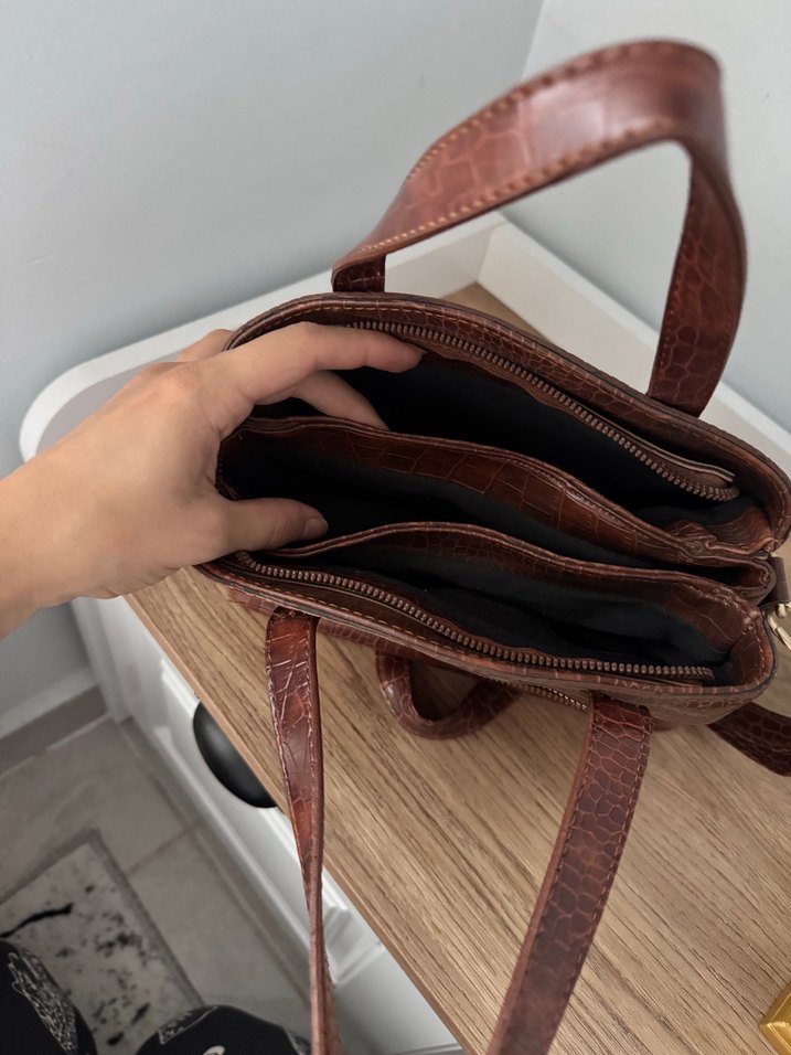 Kahverengi Parlak Yılan Desenli Kadın Deri Çanta - Görsel 2