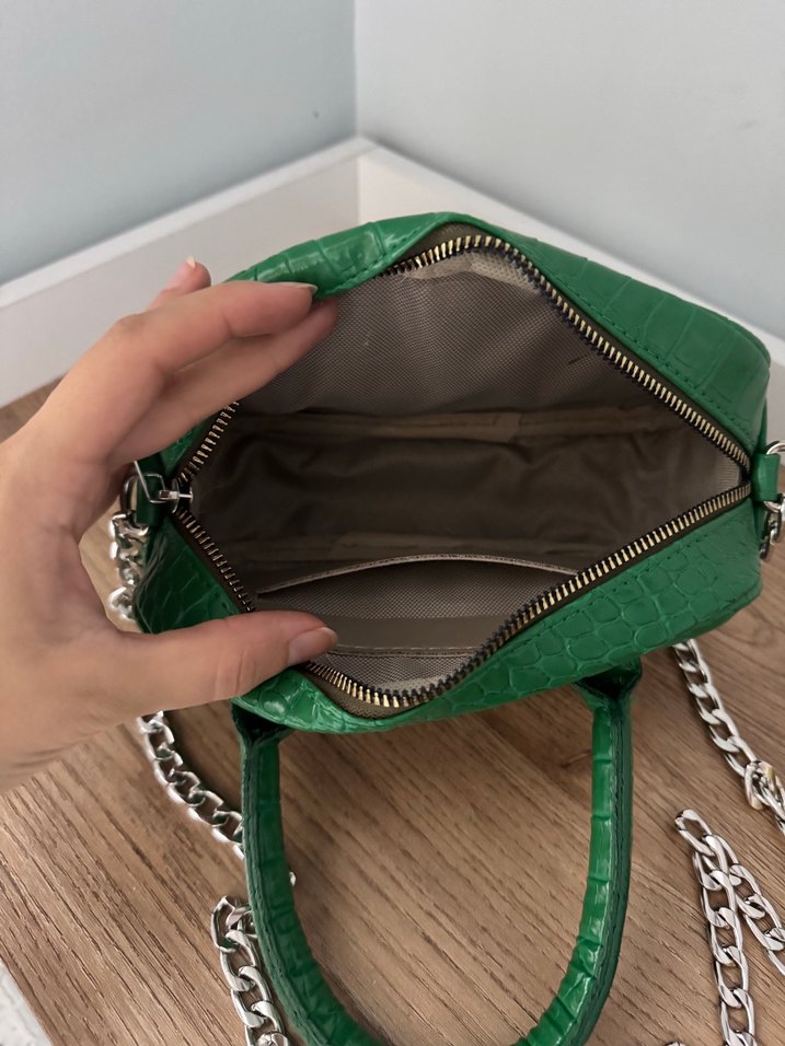 Yeşil Yılan Derisi Desenli Zincir Detaylı Deri Çanta - Görsel 2