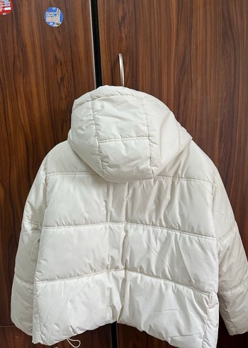 m Beden beyaz Renk ZARA ŞİŞME MONT