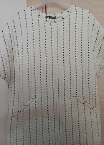 Zara ZARA CIZGILI KAPITONE OVERSIZE ELBISE