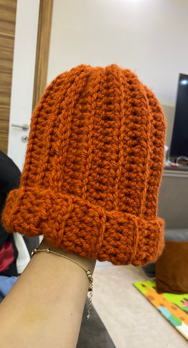 Turuncu el Örgüsü Kadın Bere - Görsel 2