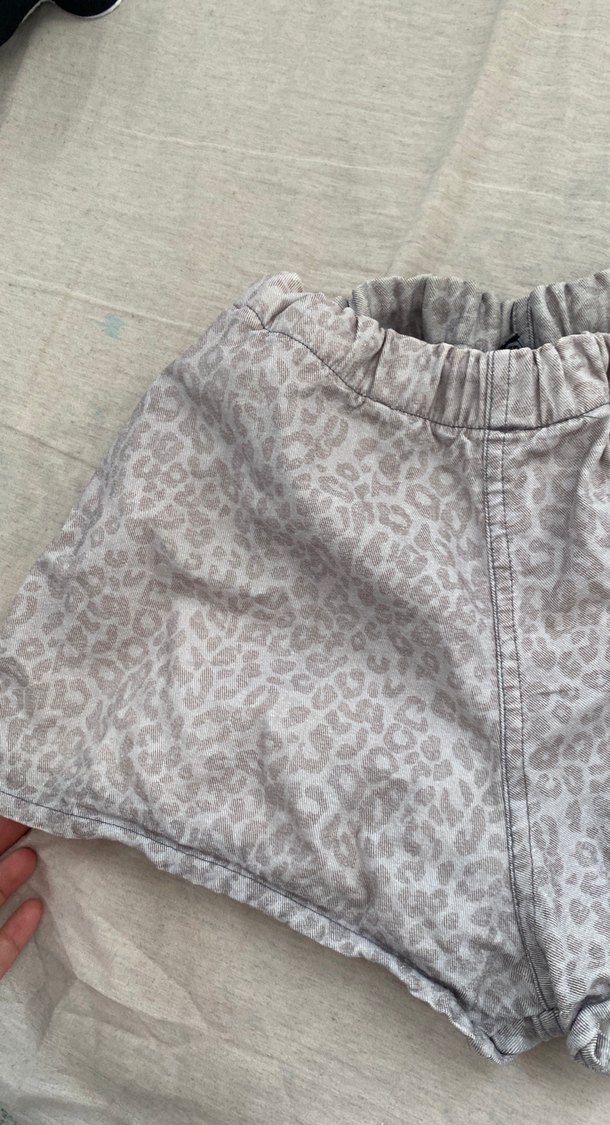 Gri Salaş Mini Şort - Görsel 3