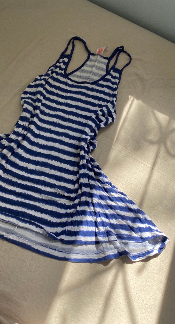 Mavi Bağlama Desenli V Yaka Kolsuz Triko - Görsel 3