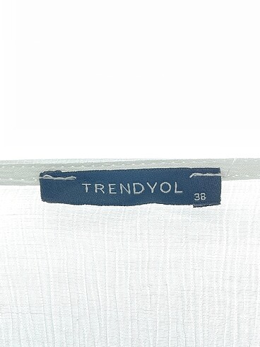 38 Beden beyaz Renk Trendyol & Milla Uzun Elbise %70 İndirimli.