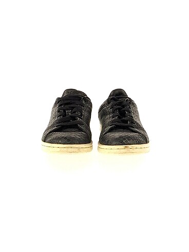37,5 Beden Adidas Spor Ayakkabı %70 İndirimli.