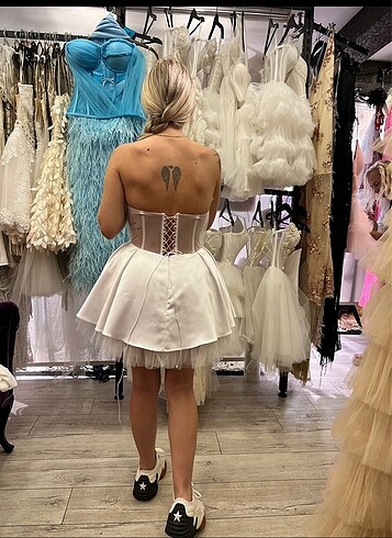 Tasarımcı Beyaz mini nişan-after elbisesi