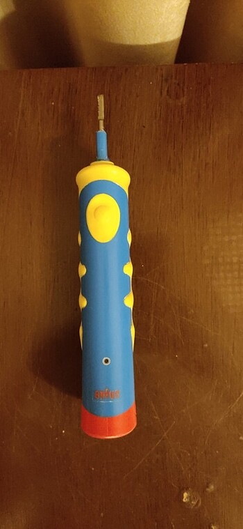 Braun çocuk şarjlı diş fırçası