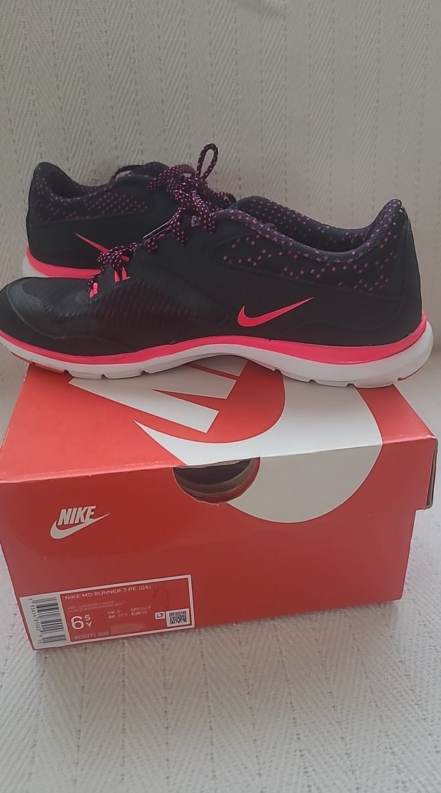 Nike Kadın Pembe Siyah Spor Ayakkabı - Görsel 3