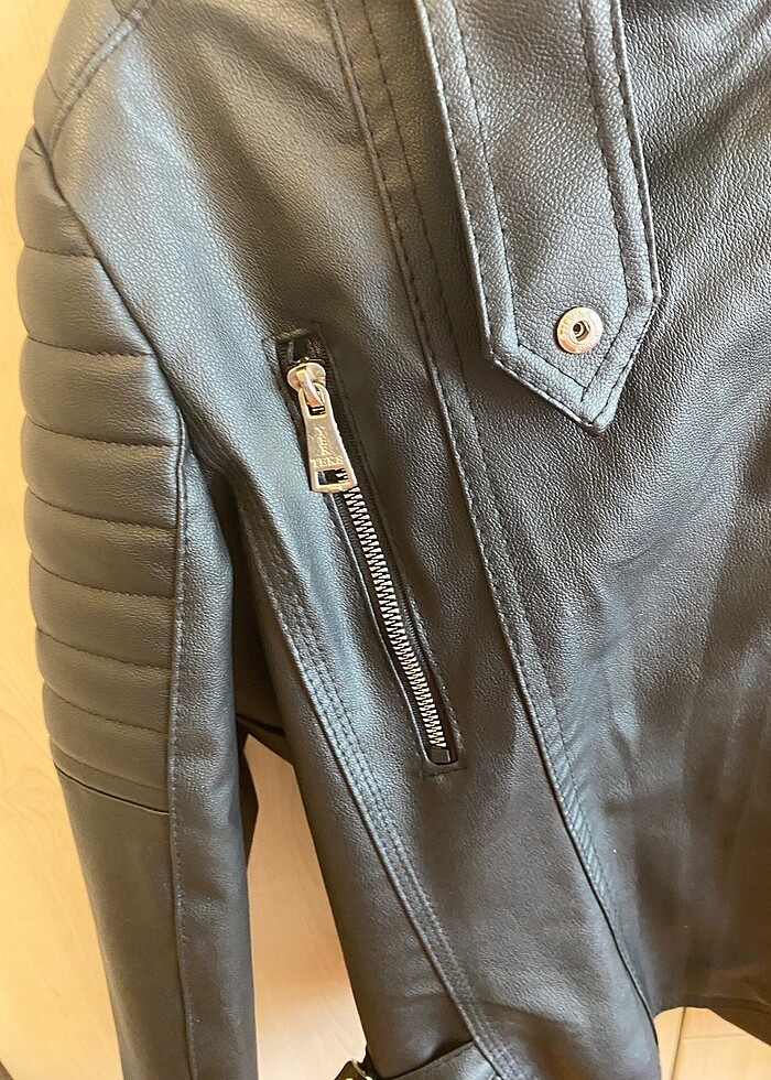 Kadın deri ceket fermuar detaylı - Görsel 2