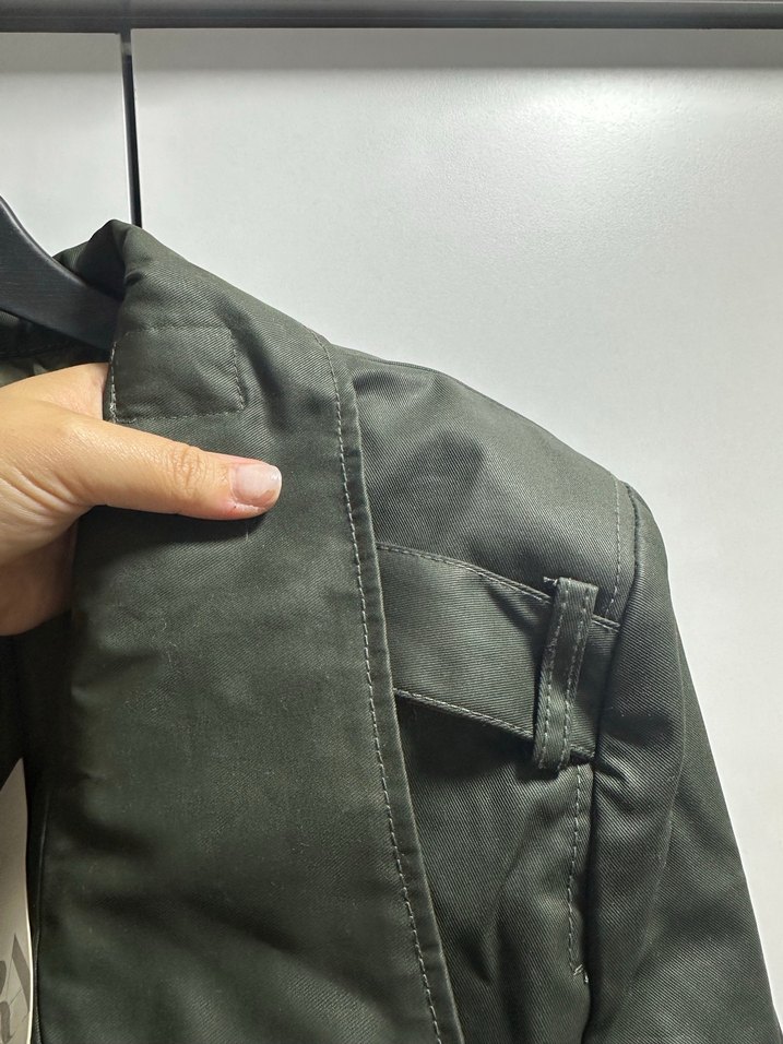 Kemer Detaylı Mumlu Kısa Trençkot - Görsel 3