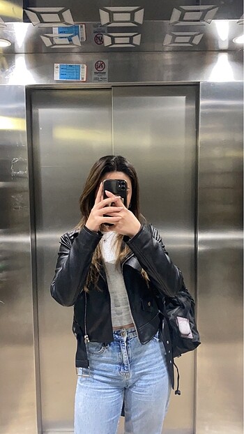 siyah deri ceket