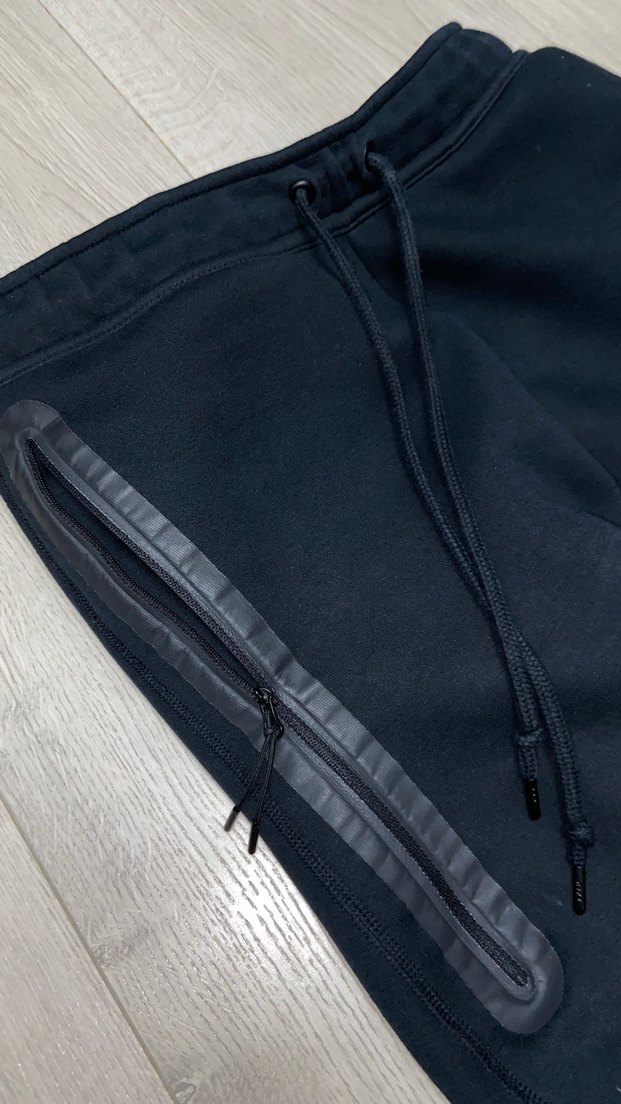 Siyah Nike Tech fleece eşofman altı - Görsel 3
