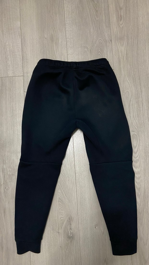 Siyah Nike Tech fleece eşofman altı - Görsel 4