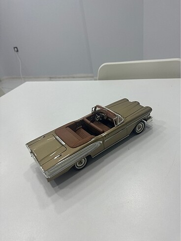  Beden 1/18 edsel road cingature marka