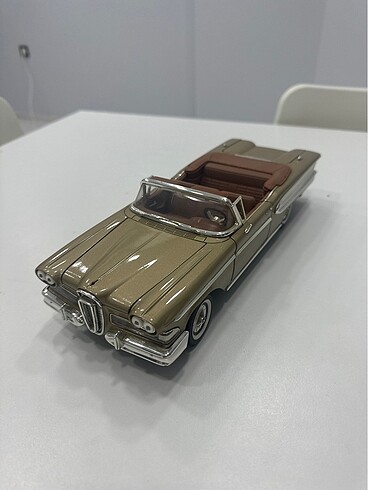 1/18 edsel road cingature marka