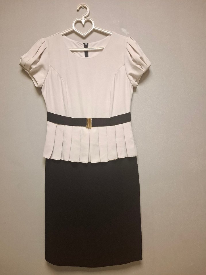 Kemer Detaylı Midi Elbise - Görsel 2