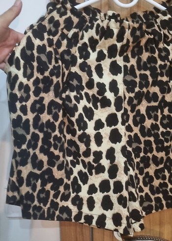 Zara Leopar Desenli Şort