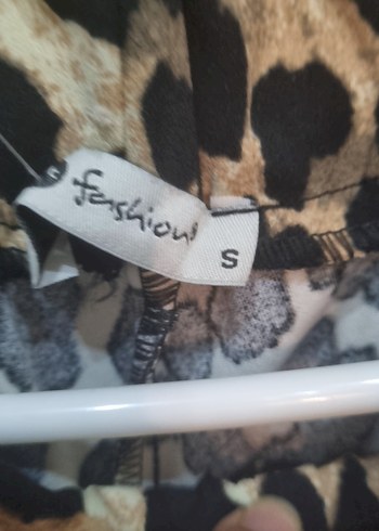 Leopar Desenli Şort - Görsel 6