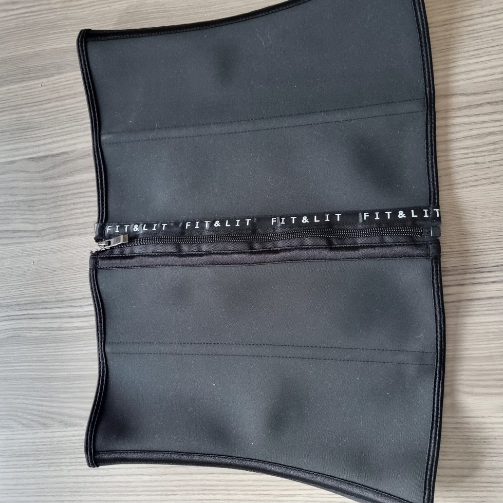 Siyah Fitilli Hemşire Korsesi - Görsel 3