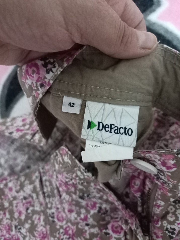 Dantel Detaylı bayan şort - Görsel 4