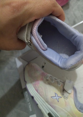 Kız Çocukları için Pembe Bağcıklı ve Cırt Cırtlı Sneaker - Görsel 5