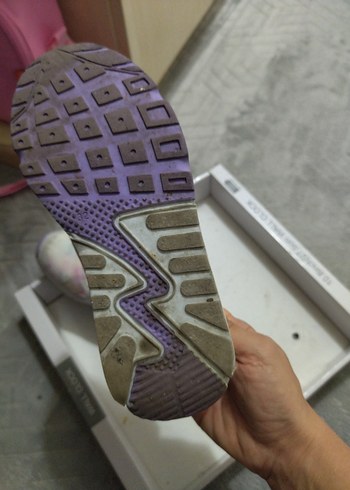 Kız Çocukları için Pembe Bağcıklı ve Cırt Cırtlı Sneaker - Görsel 4