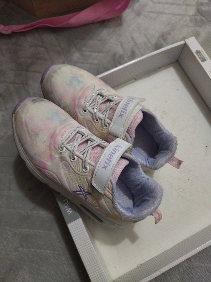 Kız Çocukları için Pembe Bağcıklı ve Cırt Cırtlı Sneaker - Görsel 2