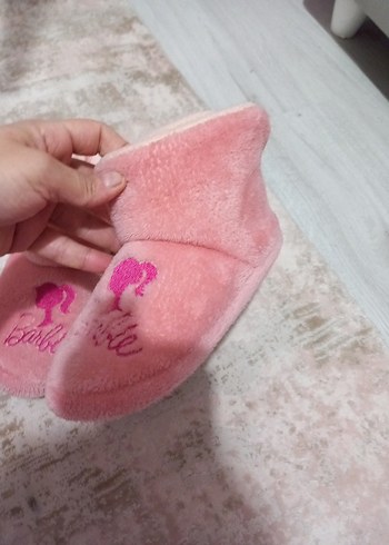 Kız Çocuk Pembe Peluş Barbie Ev Terliği - Görsel 2